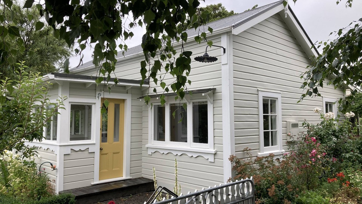 Greytown Cottage | Country Bliss Historic Greytown Cottage