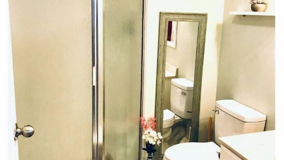 Oxford House | Country Club Home, 5 mins from Miami U