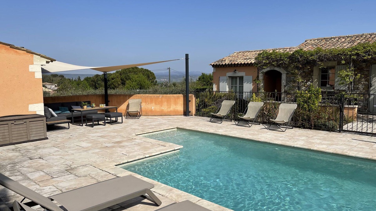 Pont-Saint-Esprit House | Country cottage with swimming pool, for 8 people, fully equipped