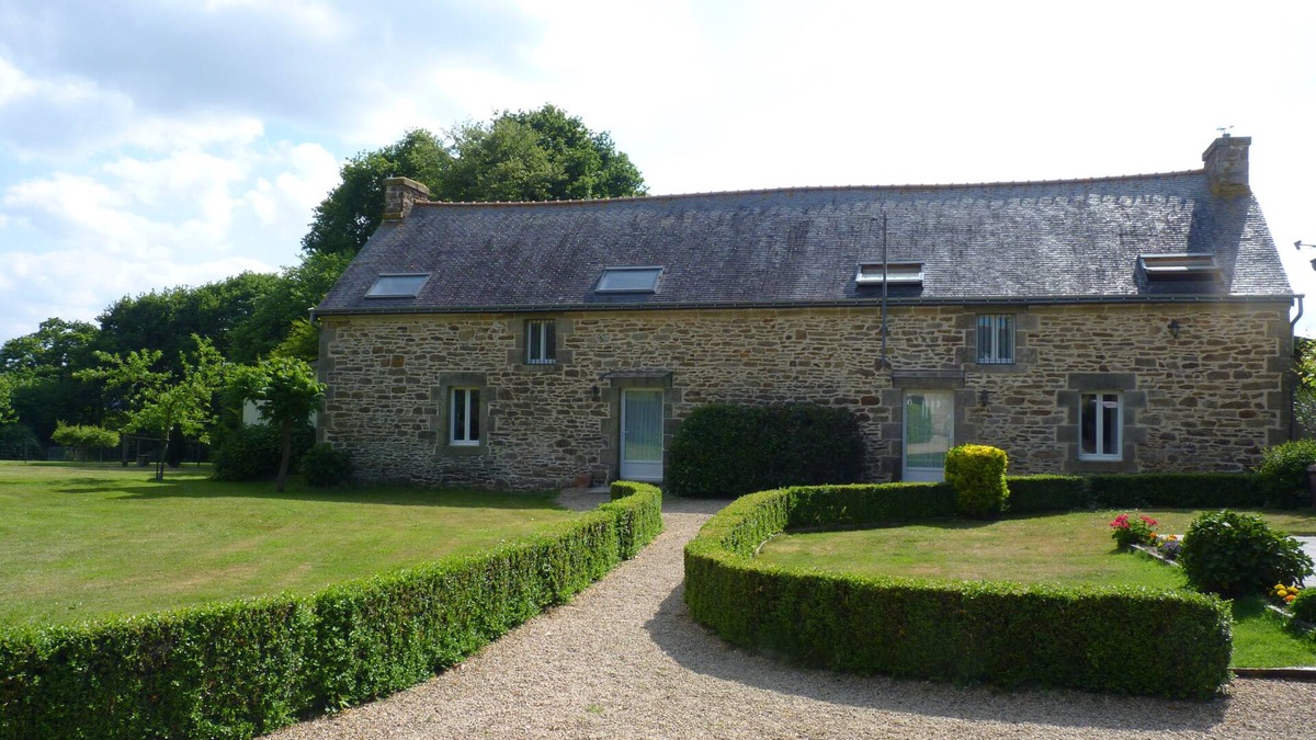 Guenin Cottage | Country Cottage, 7 people. Britain