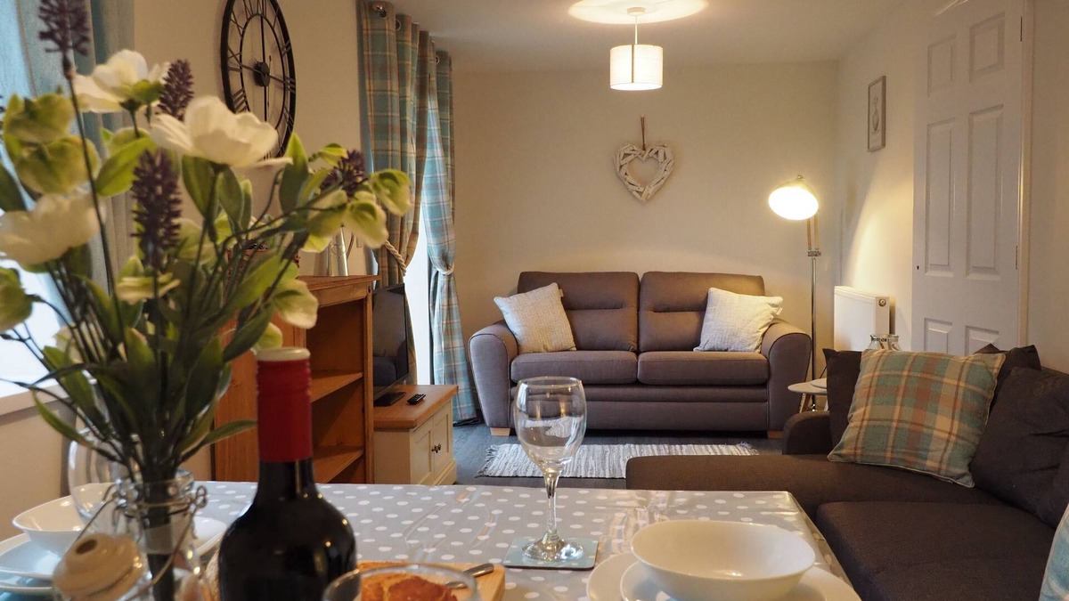 Rumburgh Cottage | Country Cottage Countryside view