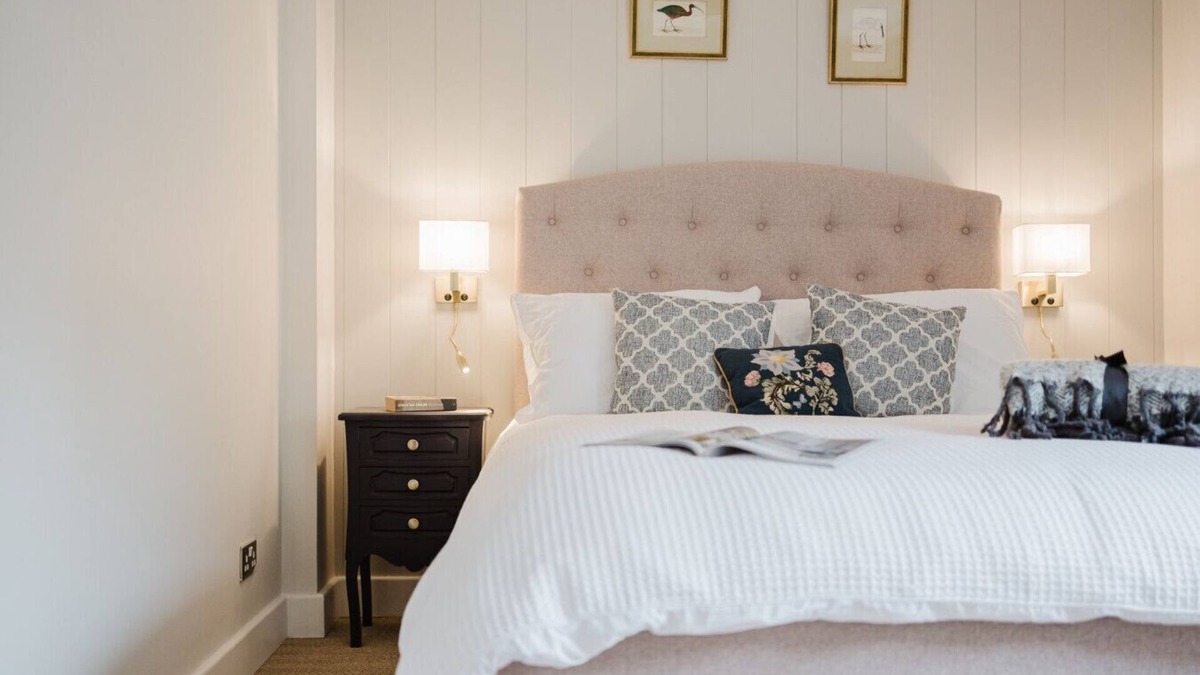 Farmington Cottage | Country Cottage in the Heart of the Cotswolds