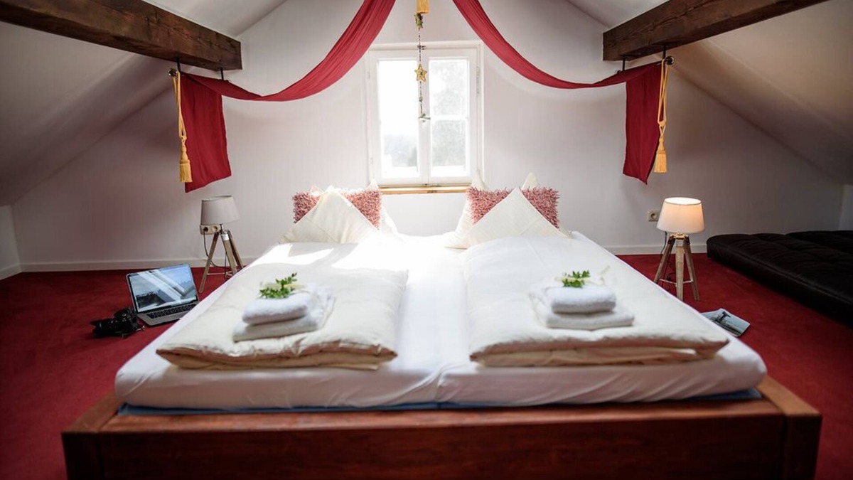 Rechetsberg House | Country cottage on monastery estate with mountain view in the middle of nature, south of Munich!