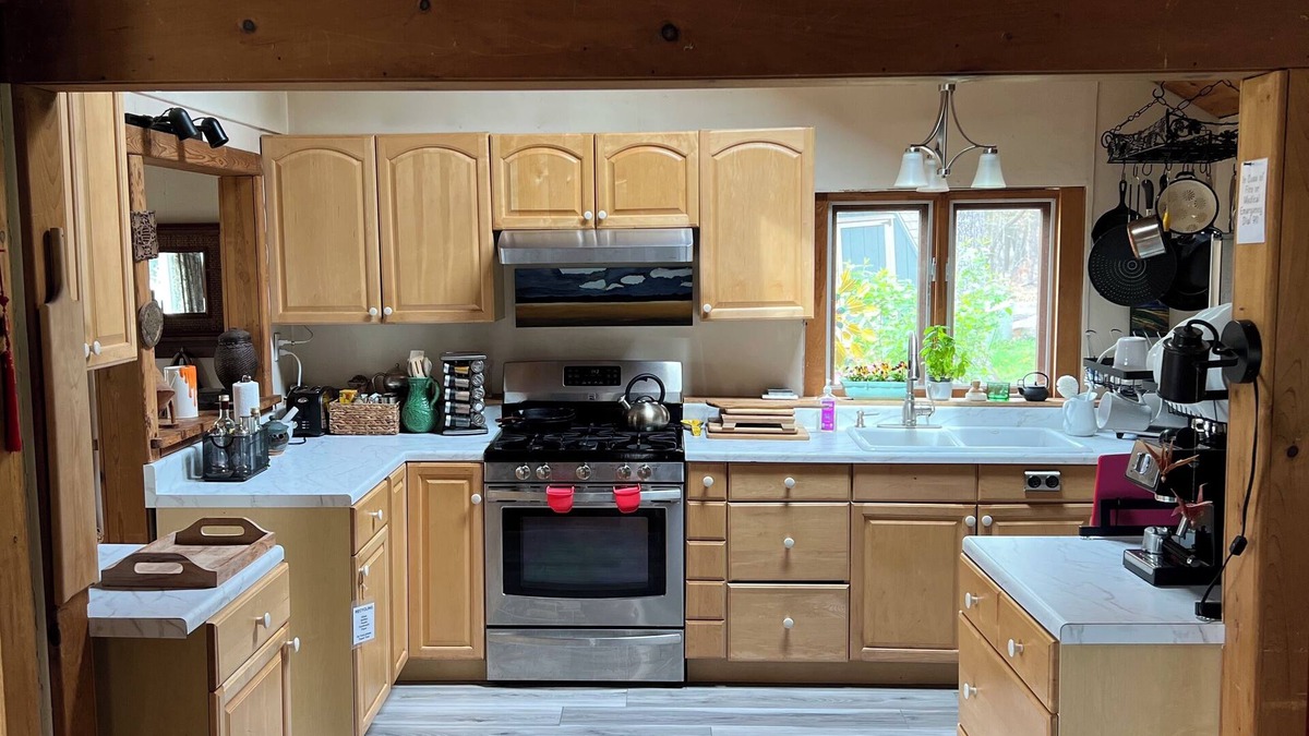Town of Marbletown House | Country Elegance with Beautiful Catskill Mountain Views