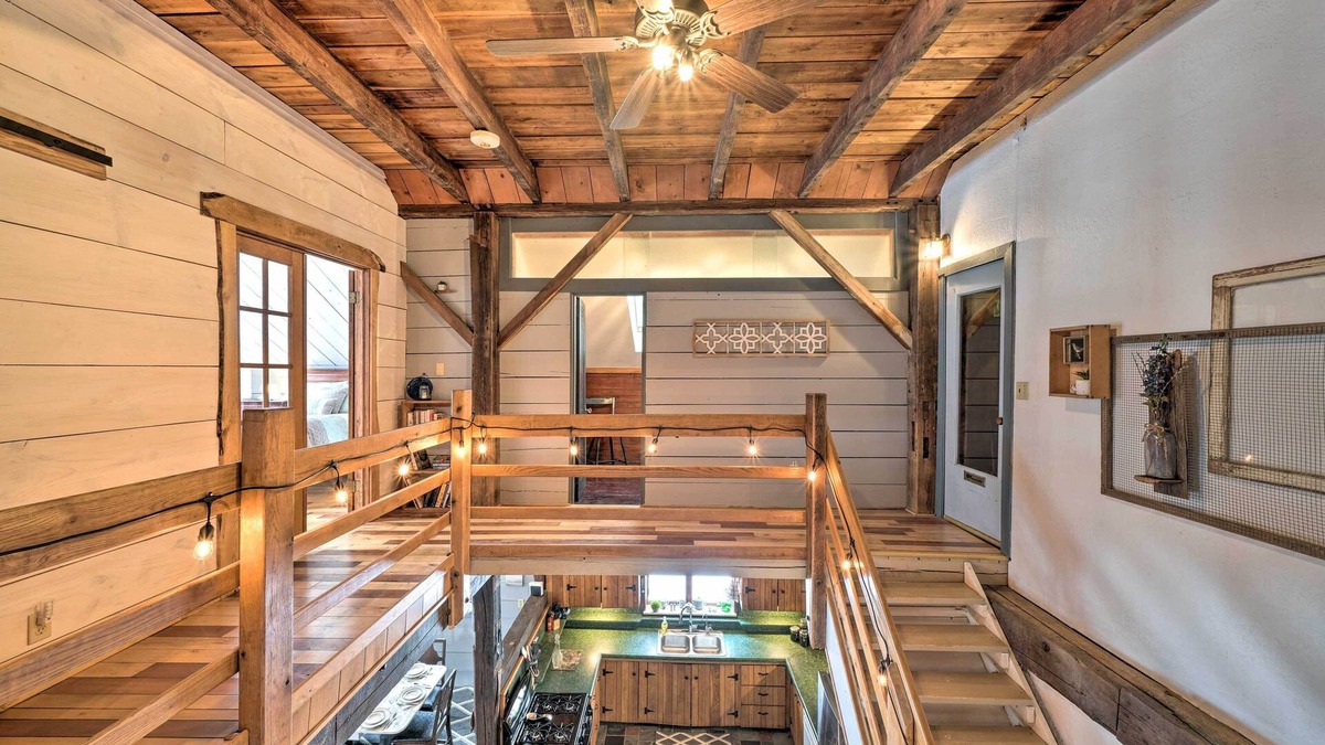 Cambridge Springs Cottage | Country Escape w/Fire Pit Near French Creek!