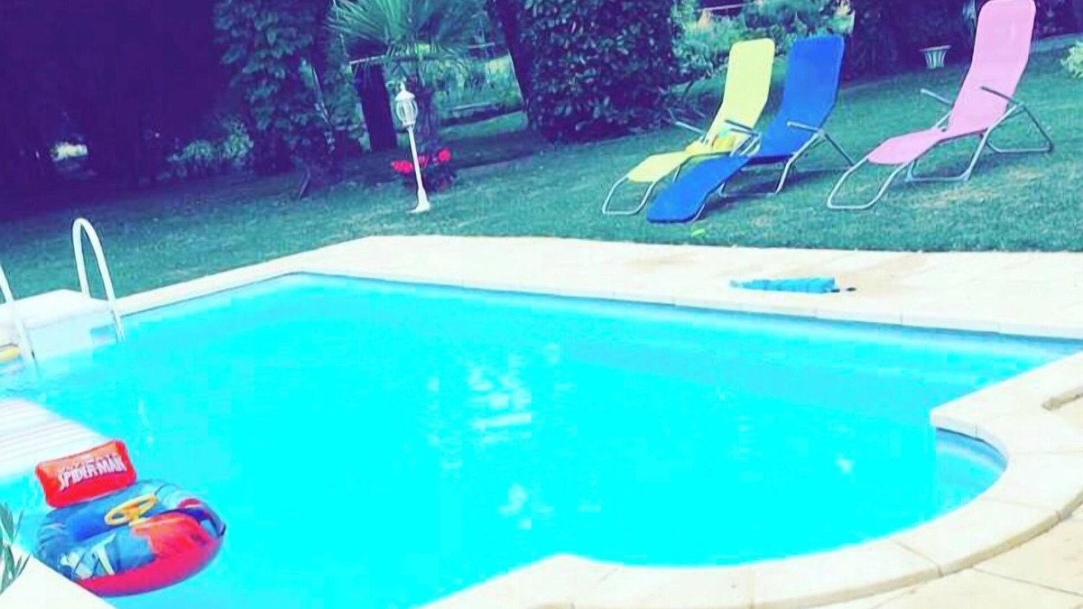 Saint-Florent-sur-Cher Bed & Breakfast | Country house for rent with swimming pool
