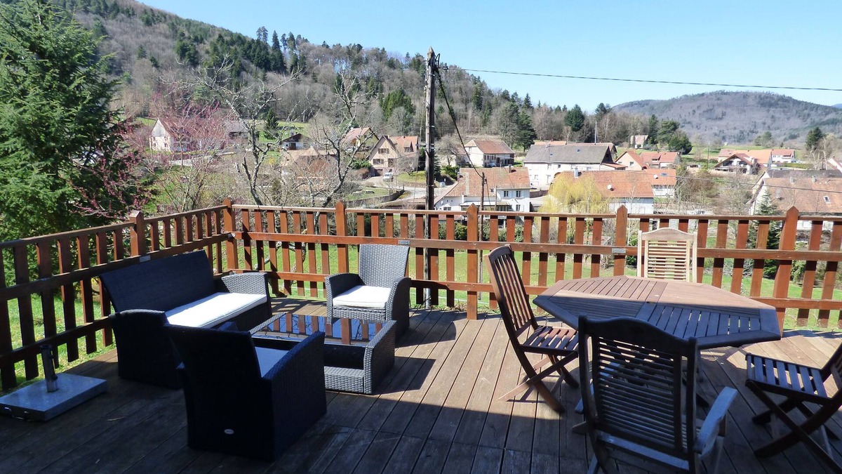 Neuve-Eglise House | Country gite, centre of Alsace, near vineyard, between Colmar & Strasbourg, wifi