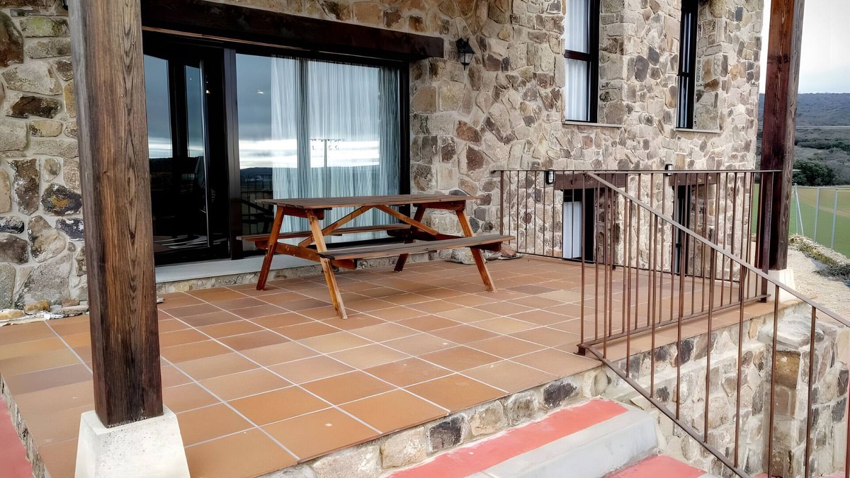 Aldehuela de Perianez House | Country House 'La Casona Del Silencio' with Mountain View, Private Terrace and Wi-Fi