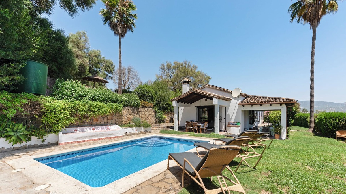 Jimena de la Frontera Villa | Country House 'Caty' with Mountain View, Private Pool and Wi-Fi
