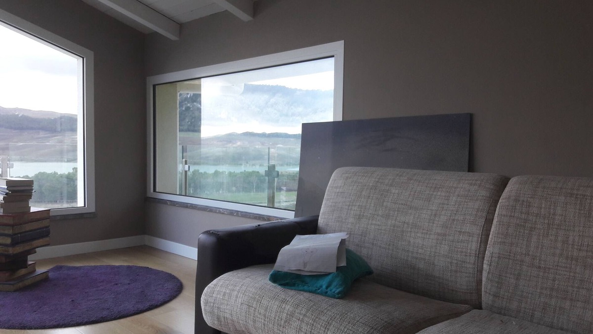 Piana degli Albanesi Cottage | country house on lake plain