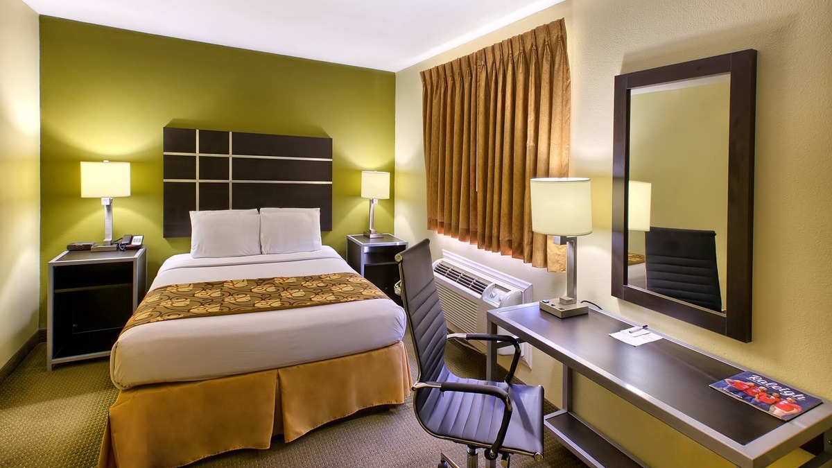 Knightdale Hotel | Country Hearth Inn Knightdale Raleigh