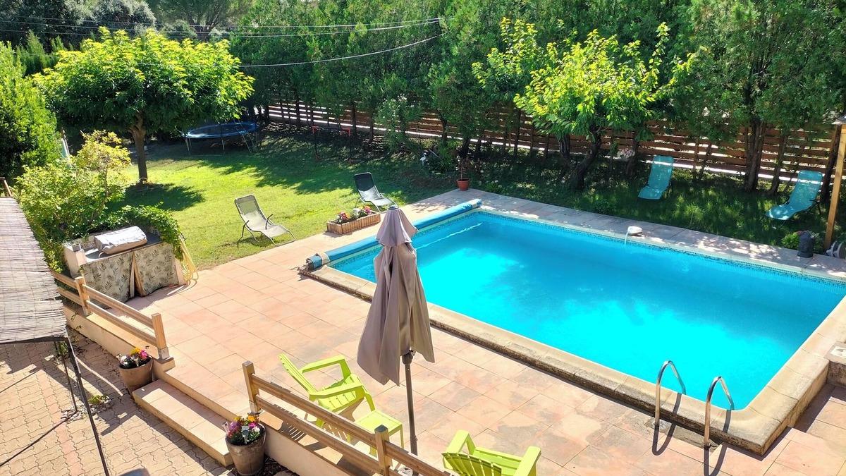 Saint-Didier Villa | COUNTRY HOUSE with swimming pool 7 pers Pets welcome