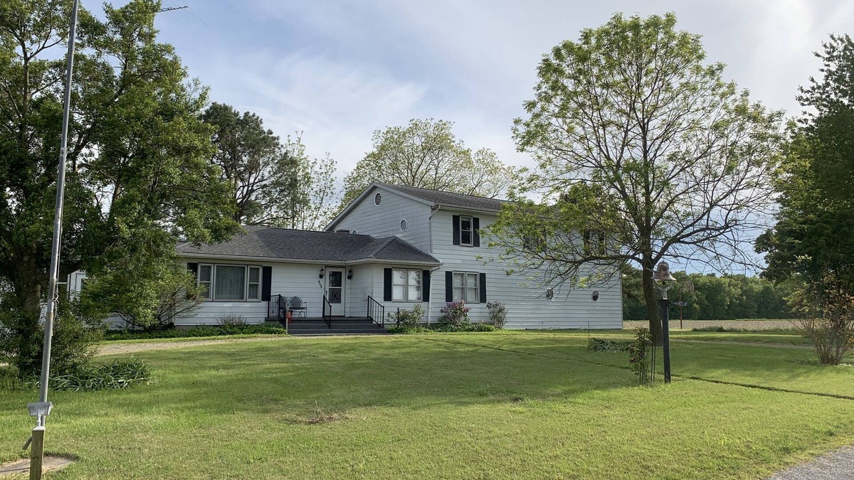 Vergennes House | Country Home for the Family