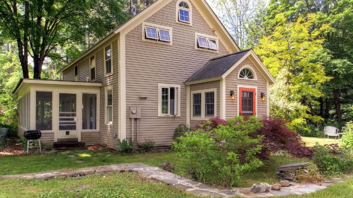 Hartland Four Corners House | Country Home next to Blow-Me-Down Covered Bridge in the Old Cornish Art Colony!