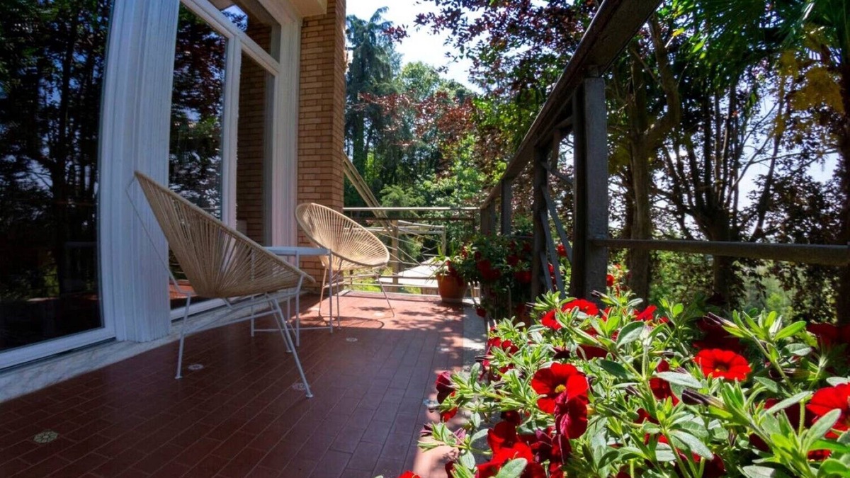 Briona House | Country Home Villa Caramino. Brand New 1 bedroom