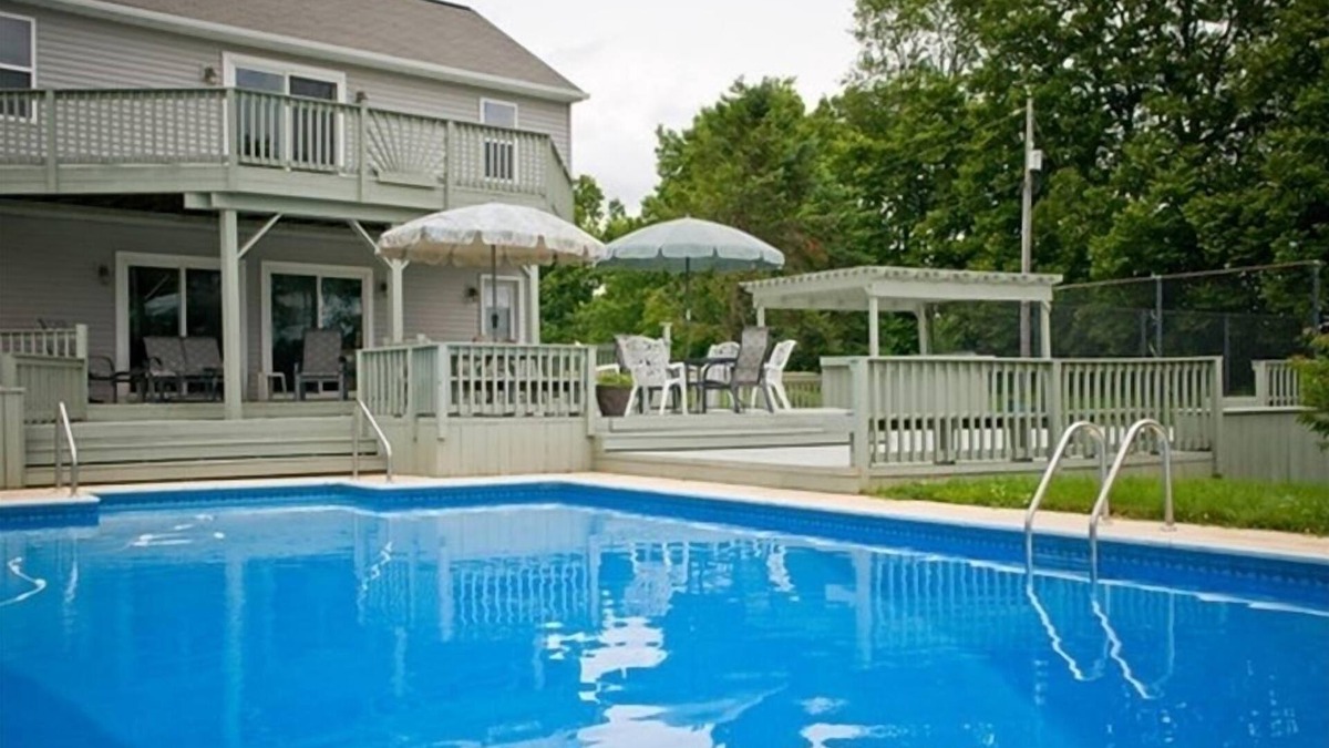 Mount Joy House | Country Home w/Private Pool Tennis Court Farm Setting near Lancaster Hershey