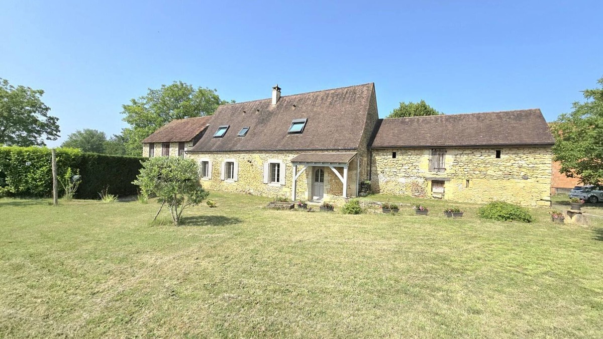 Tamnies Apartment | Country Home with WiFi, Near Sarlat & Lascaux, Farm Views, Family-Friendly