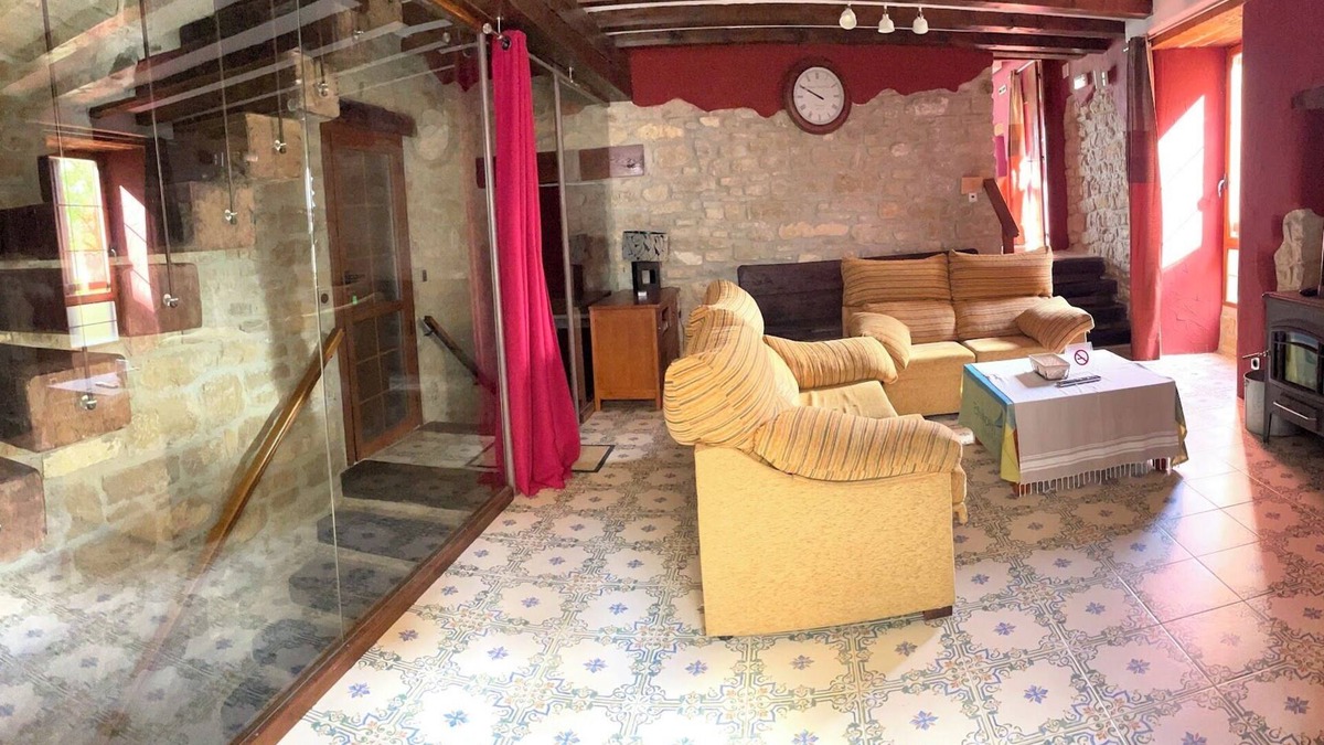 Gallipienzo House | Country House 'Zulotxo' with Mountain View, Private Terrace and Wi-Fi