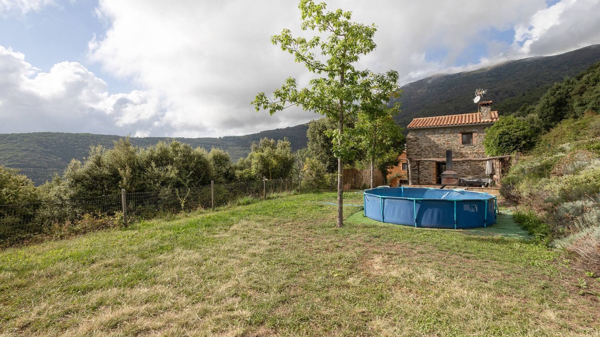 Fogars de Montclus House | Country House 'Masia' with Mountain View, Private Pool and Wi-Fi