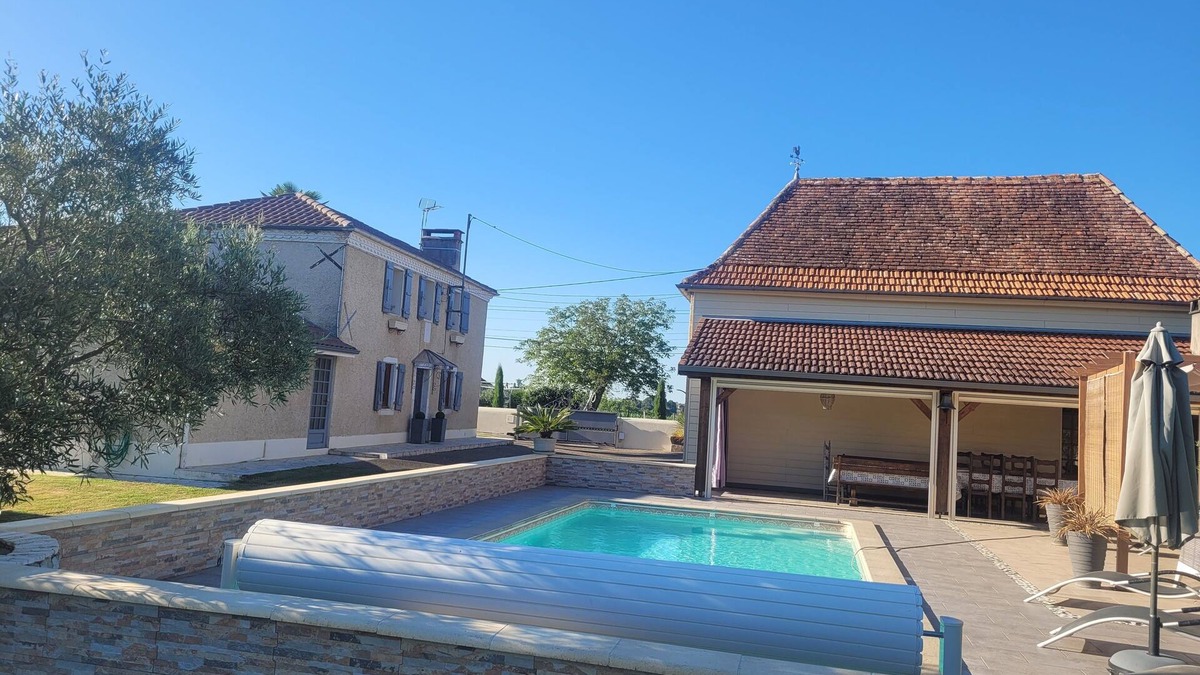 Sault-De-Navailles House | Country house in the heart of the bearn180 m2