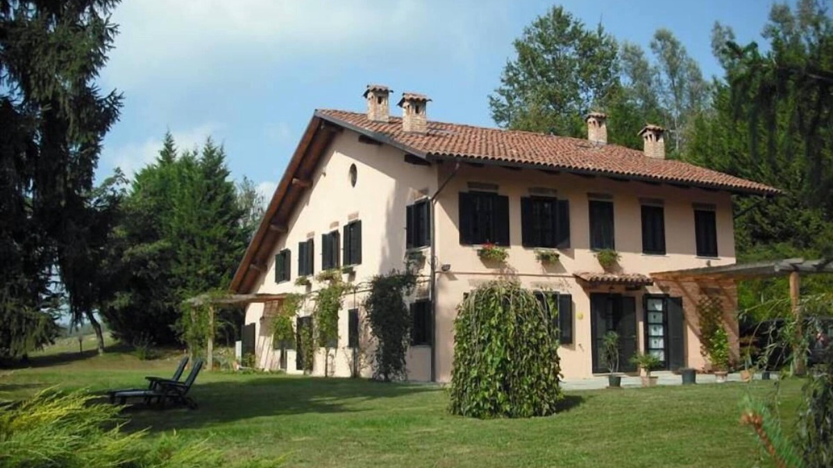 San Paolo Solbrito House | Country House in Monferrato with garden and swimming pool