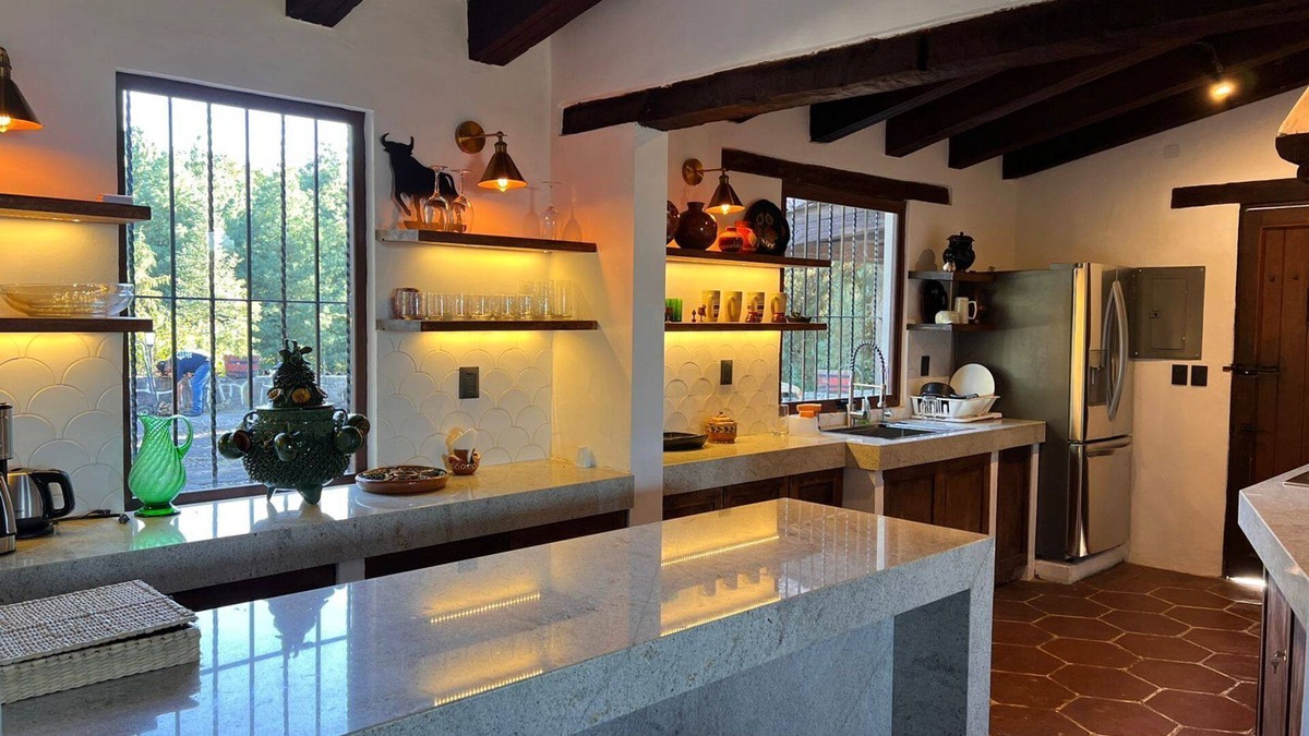 Centro House | Country house 5 minutes from downtown Patzcuaro with spectacular view of the lake.