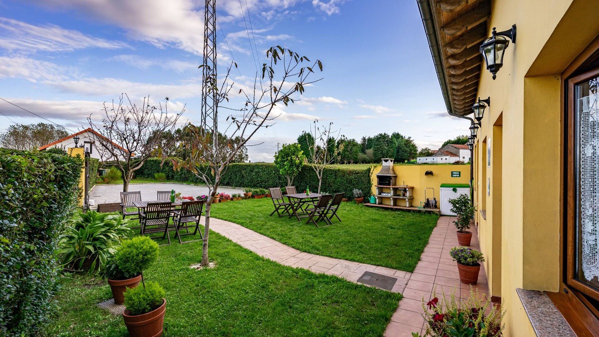 Susacasa House | Country House 'Apartamento Naranja' with Shared Garden