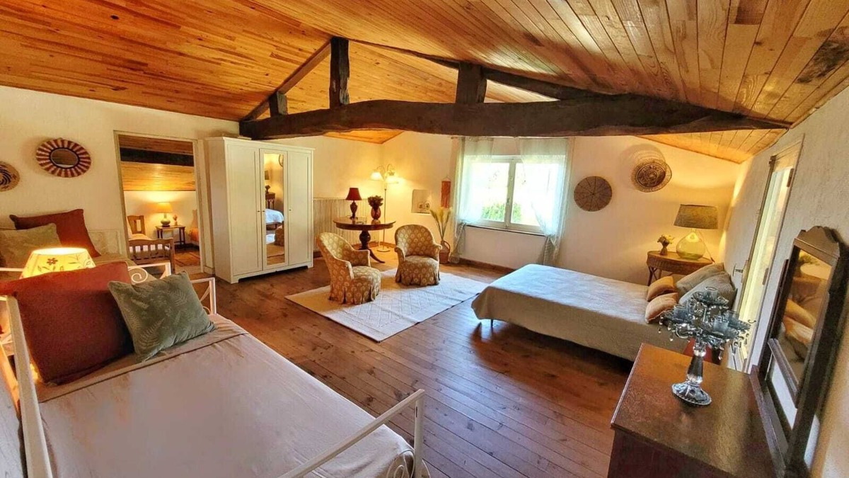 Garnerans House | Country house, Beaujolais ~Swimming pool ~Cinema