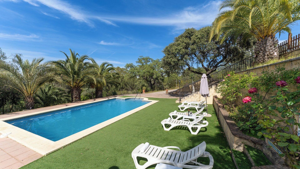 Cerro Muriano House | Country House 'Brisas Del Palmeral' with Mountain View, Wi-Fi and Air Conditioning