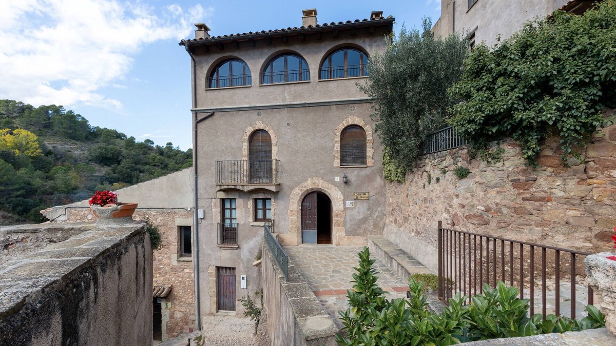 Mura House | Country House 'Cal Vidal' with Mountain View, Wi-Fi and Air Conditioning