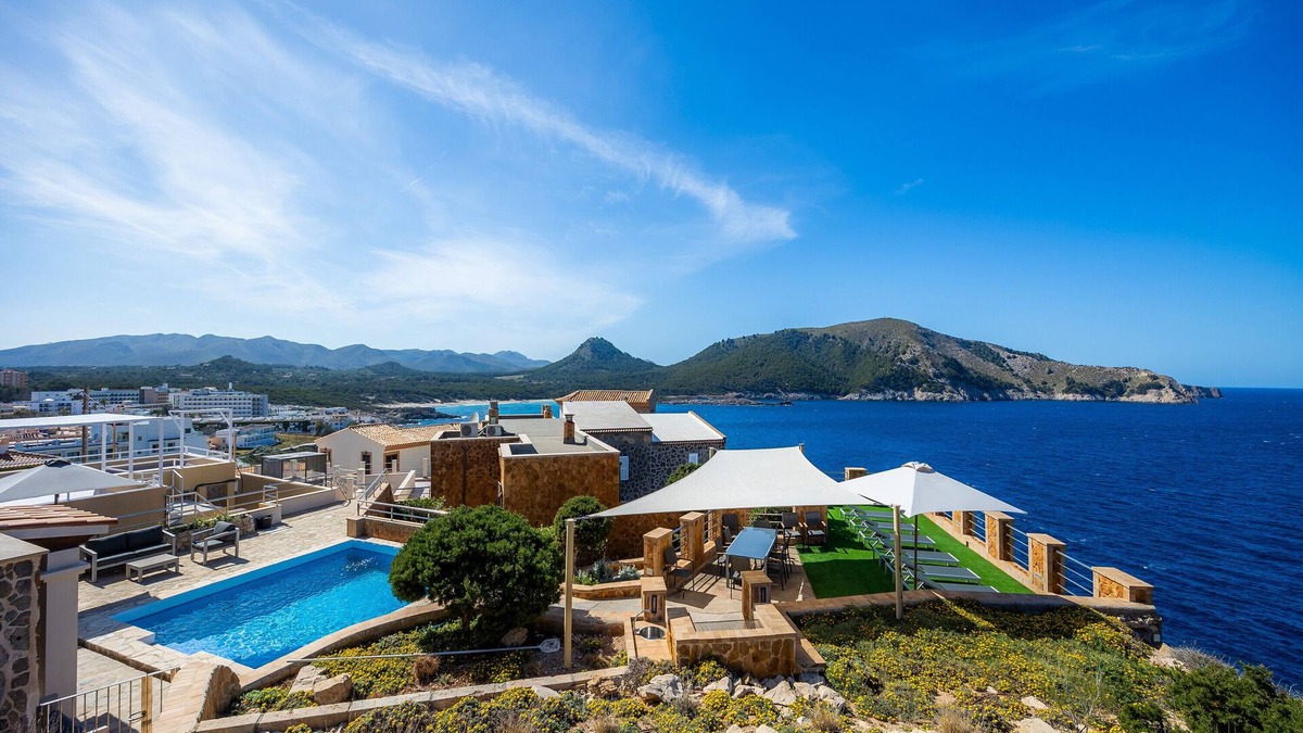 Cala Agulla Villa | Country House 'Can Eolo' with Sea View, Wi-Fi and Air Conditioning