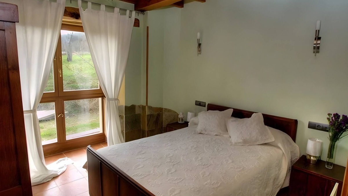 Mondonedo House | Country House 'Casa Da Penela - A Penela' with Shared Terrace, Shared Garden and Wi-Fi