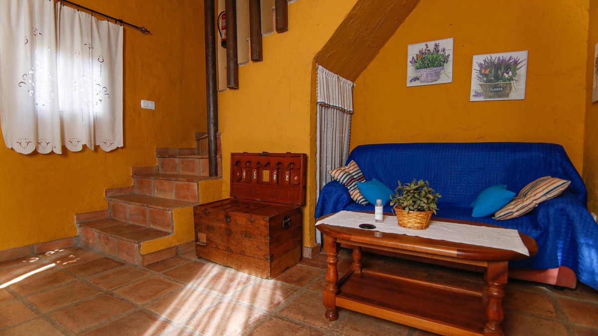 Pujerra Villa | Country House 'Casas Rurales El Viejo Castaño 2' with Mountain View and Air Conditioning