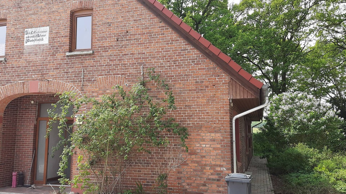 Wardenburg Other | Country House
