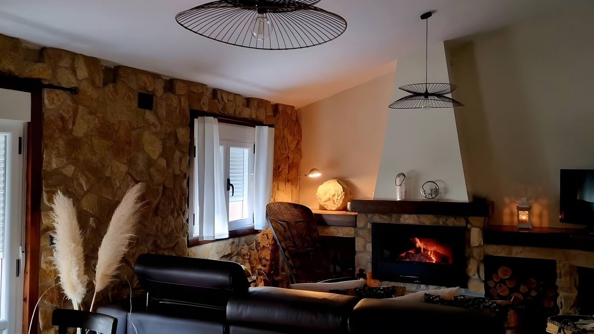Las Nogueras House | Country House 'El Berral' with Mountain View and Balcony