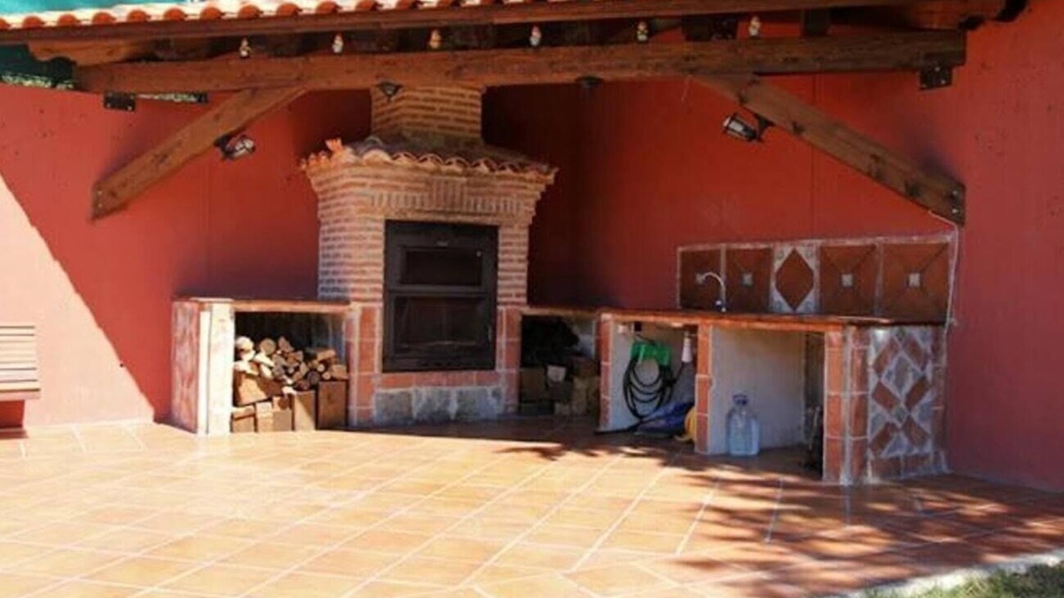 Vadillo House | Country House 'El Mirador De Campumedra' with Mountain View, Private Terrace and Wi-Fi