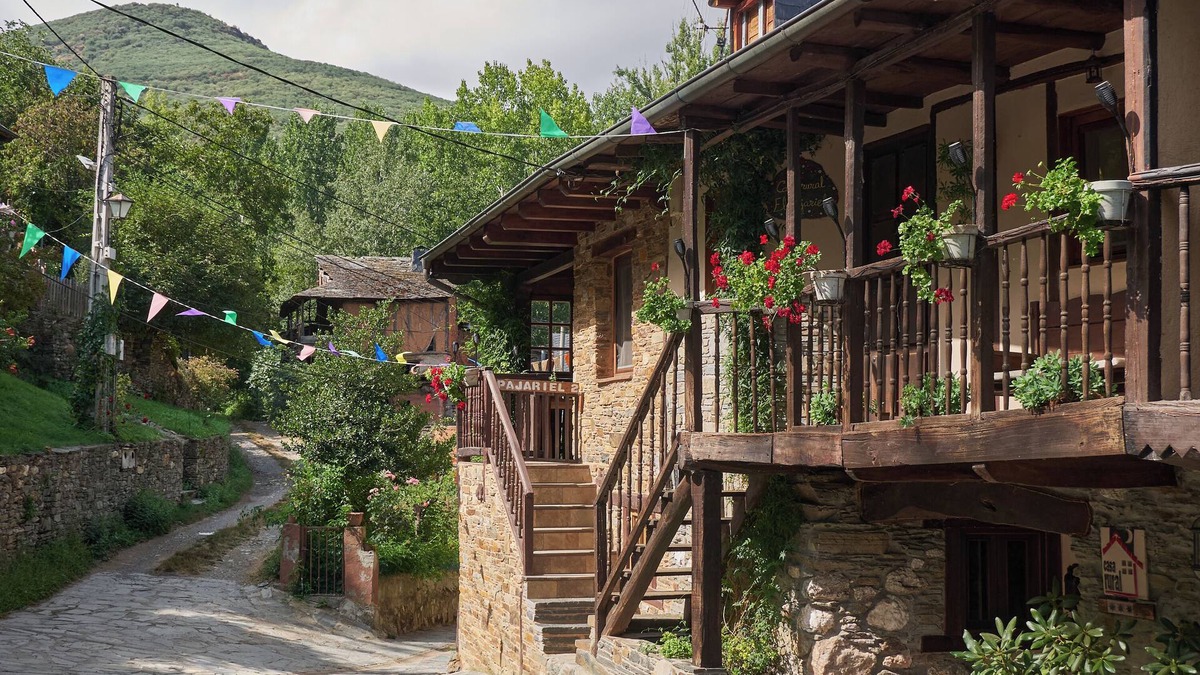 Rimor House | Country House 'El Pajariel I' with Mountain View and Barbecue with Recreation Area