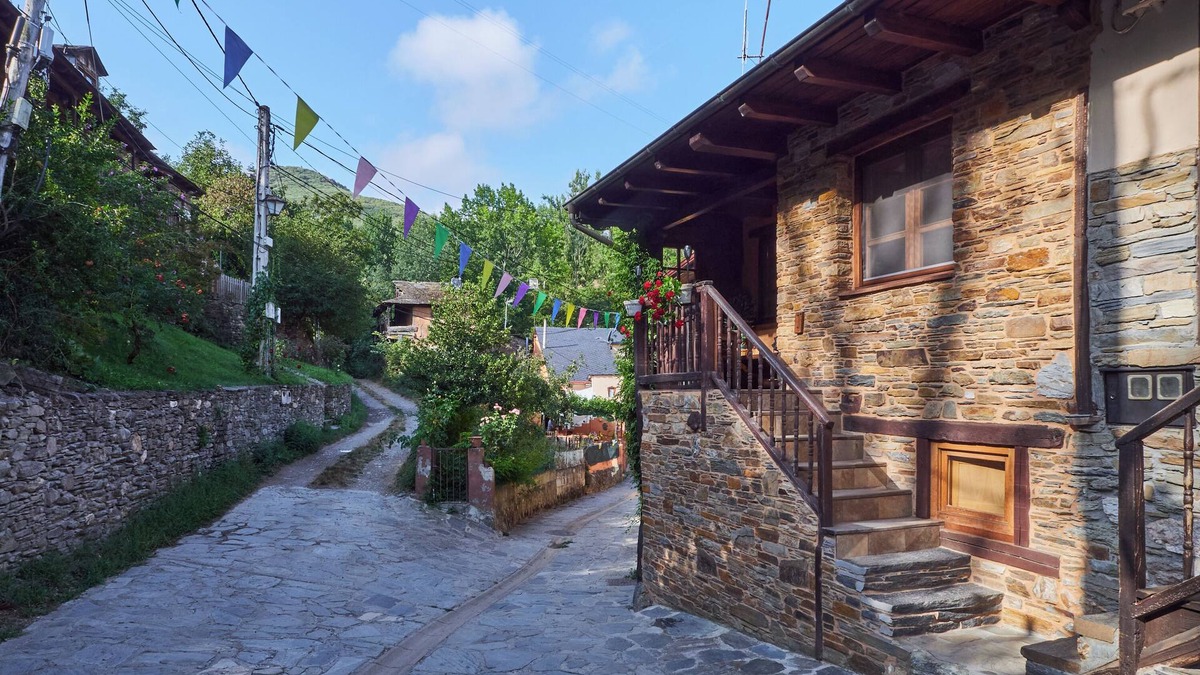 Rimor House | Country House 'El Pajariel II' with Mountain View and Barbecue with Recreational Area