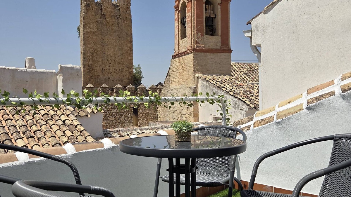 Zuheros House | Country House 'El Refugio' with Mountain Views, Wi-Fi and Air Conditioning