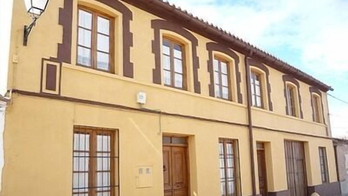 Crespos Cottage | Country house (full rental) El Antiguo Almacén for 15 people