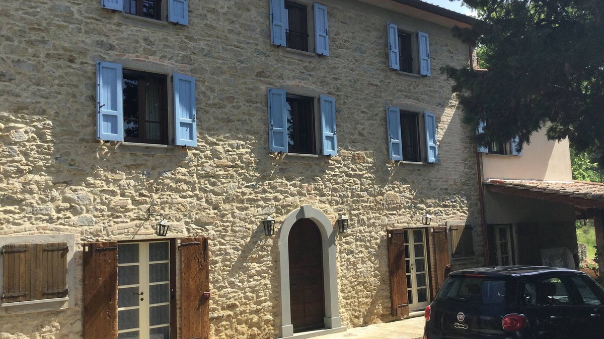 Monte Santa Maria Tiberina Other | Country house, heated pool, 4 en-suite bedrooms, stunning views sleeps 8 wi-fi