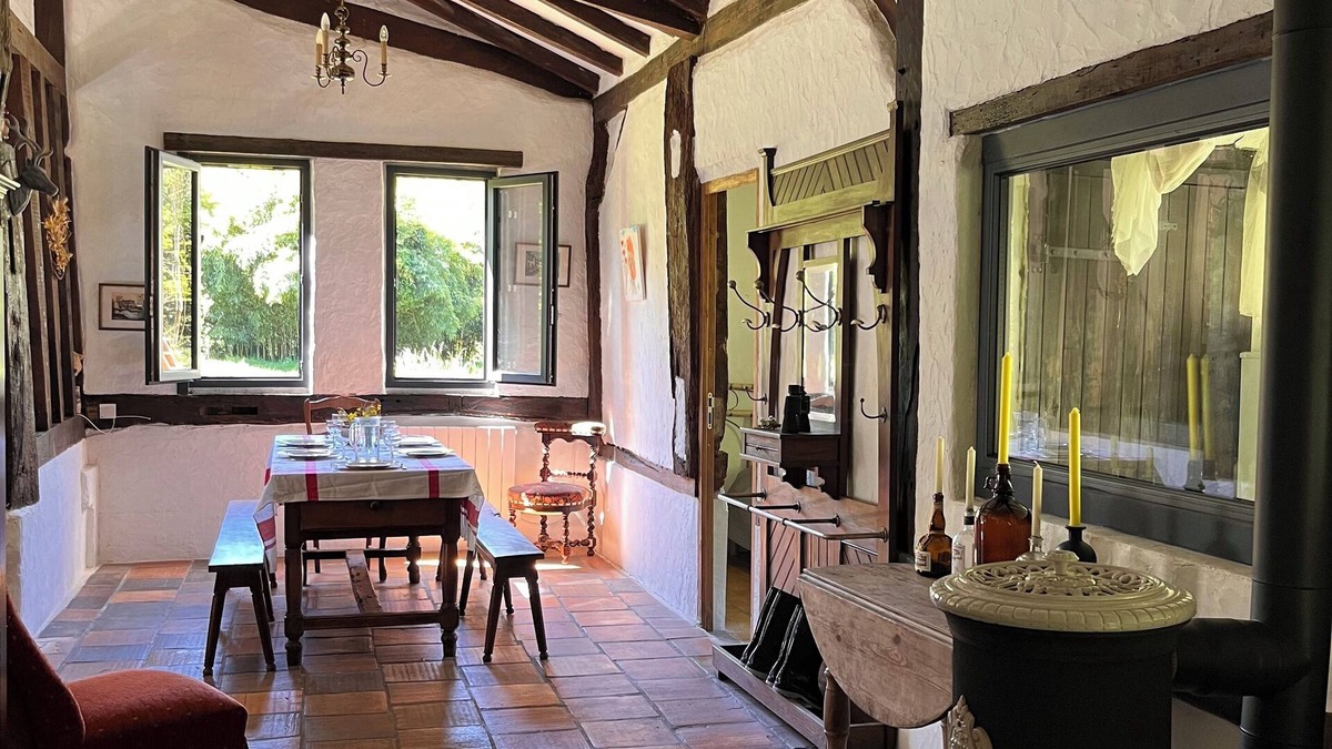 Luglon House | Country house in a green setting 40 minutes from the ocean