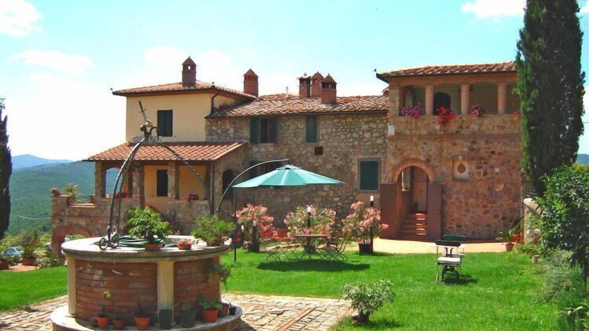 Chiusdino Apartment | Country House in Chiusdino with Panoramic Views