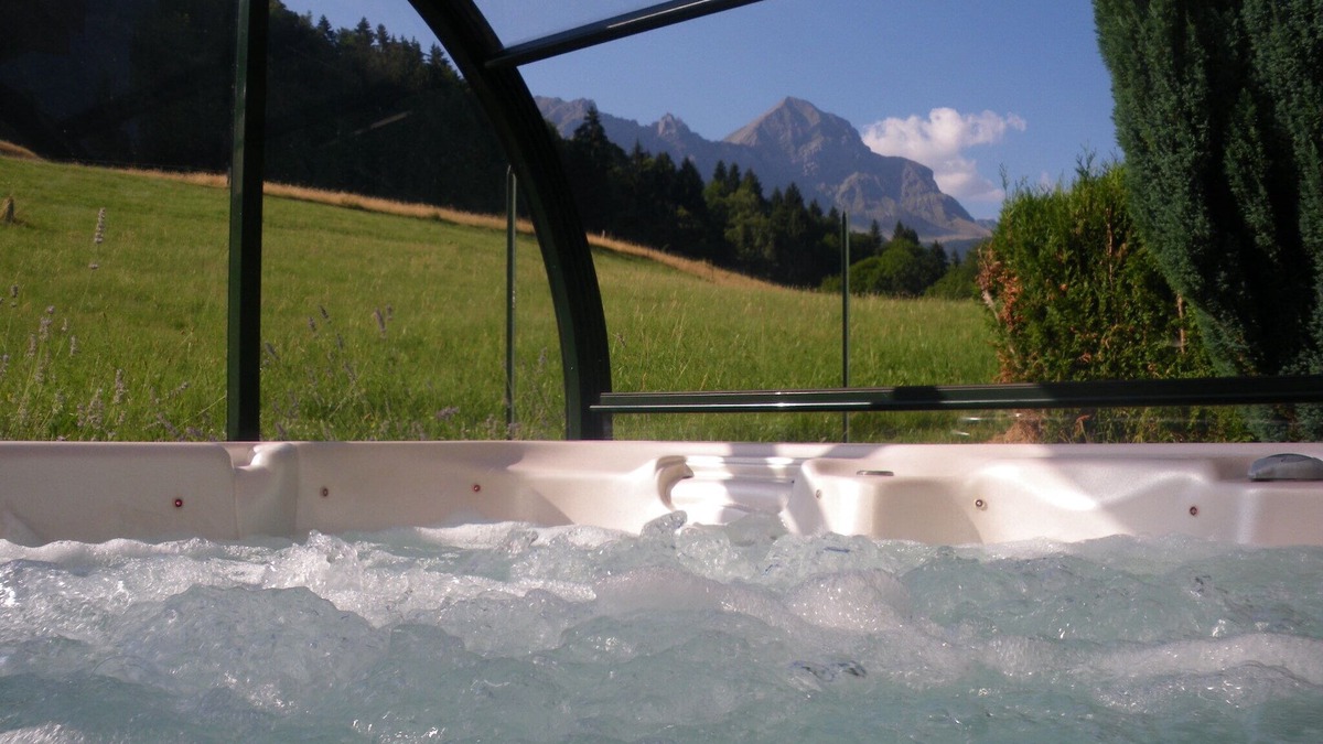 Marthod Cottage | Country house in mountain leant on "Bauges" natural park