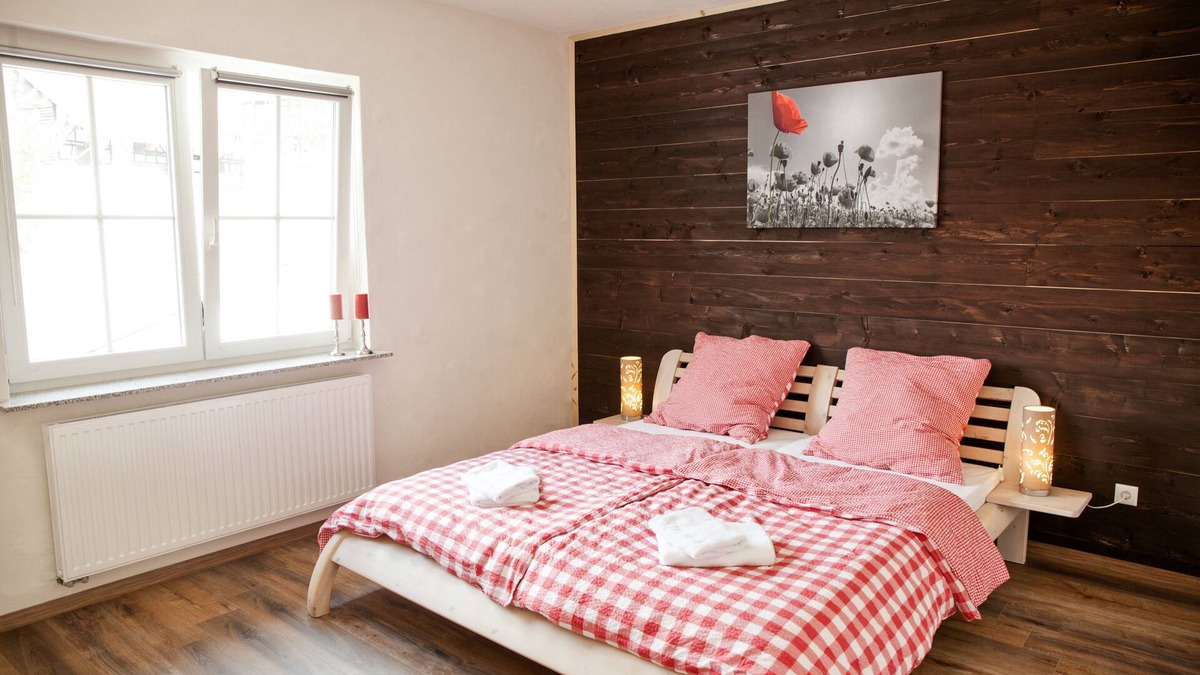 Homberg Apartment | Country house in Rinnetal: modern apartment Sleeping Beauty with south-facing balcony