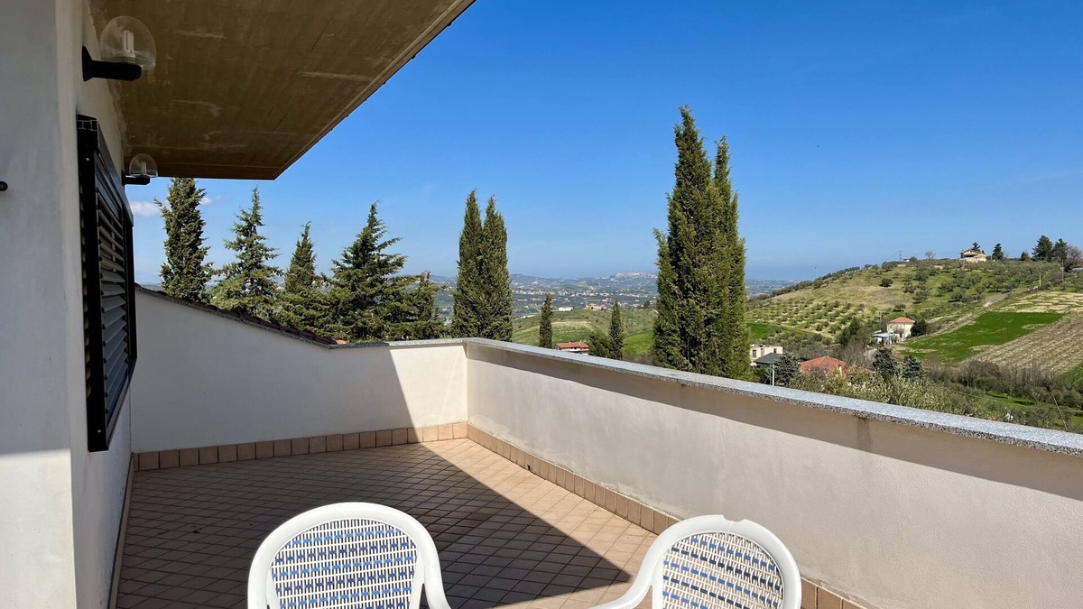 Pianella House | Country house