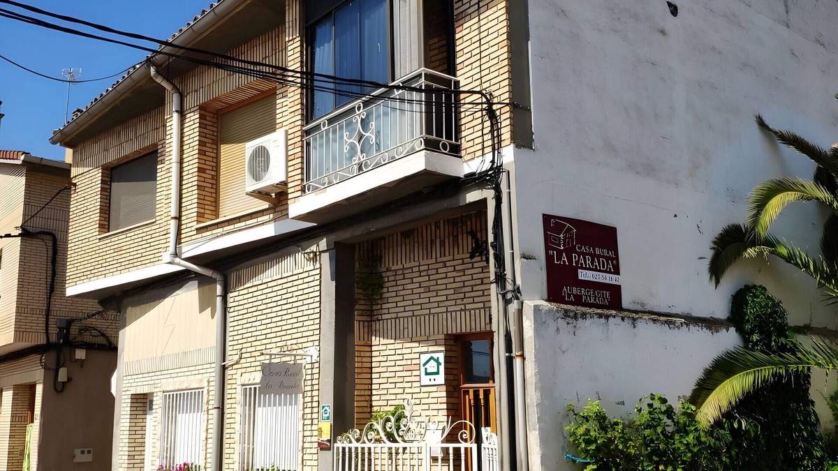 Valtierra House | Country House 'La Parada' with Mountain View, Private Terrace and Wi-Fi