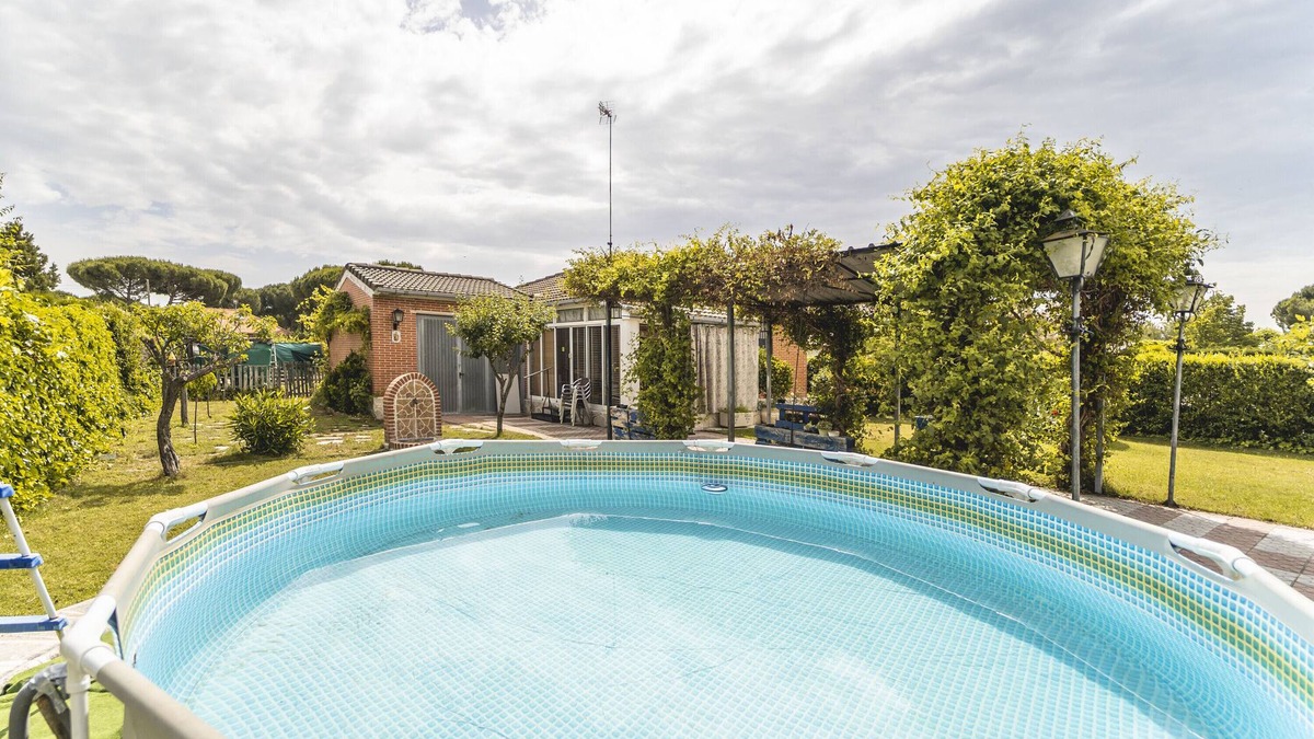 Traspinedo House | Country House 'Maitemare' with Private Garden and Wi-Fi