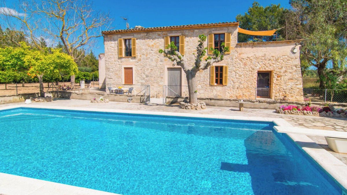 Son Macia Villa | Country House 'Manenta' with Mountain View, Private Pool and Wi-Fi