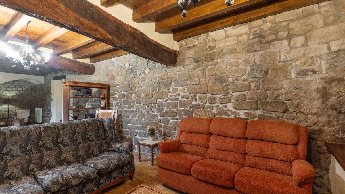 Centelles House | Country House 'Mas Vinyoles' with Mountain View, Private Pool and Wi-Fi